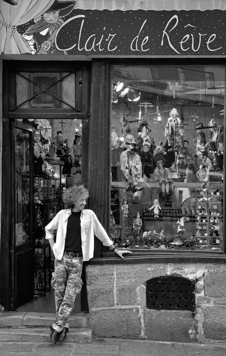 Puppet seller in Ile Saint Louis, Paris, Clair de Reve