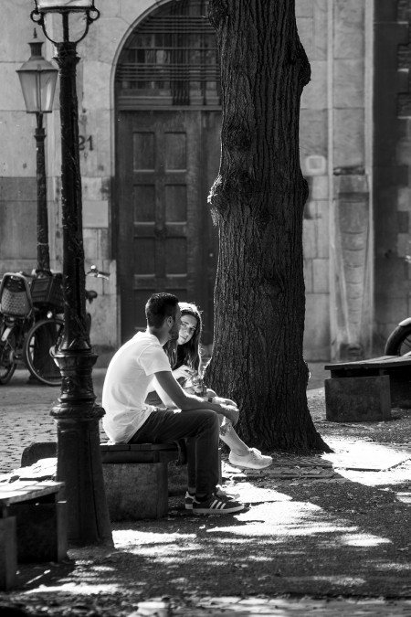 Couple on a bench, Onze-Lieve-VrouwePlein, Maastricht